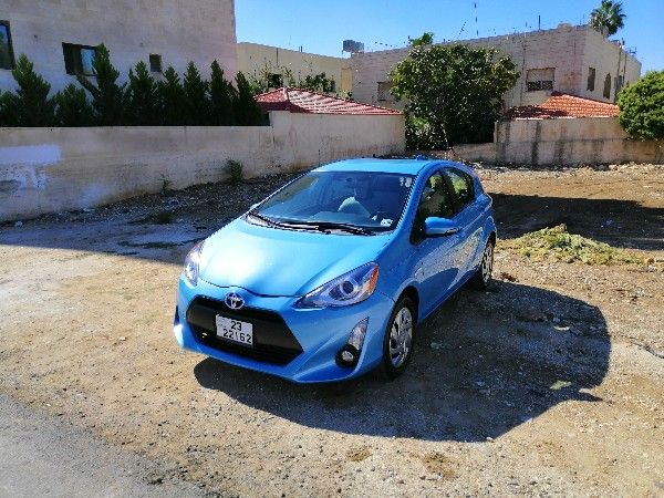 Prius c 2015 